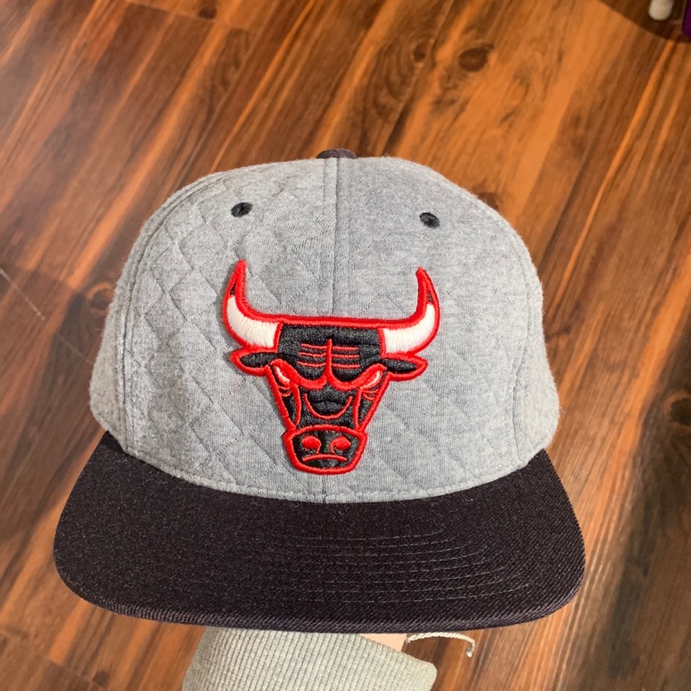 mitchell and ness chicago bulls fitted hat